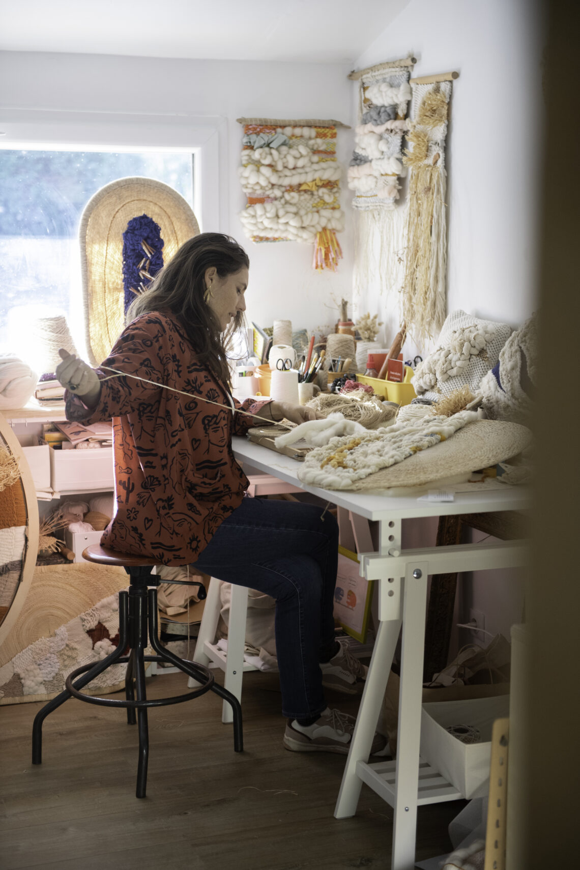 Candice Aubert Dhô artisane textile engagée à son atelier